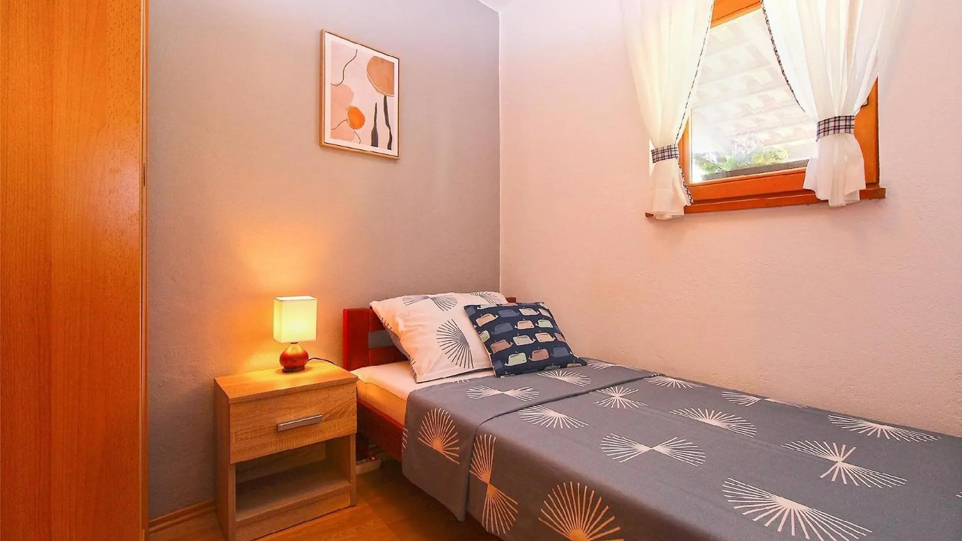 Ferienwohnung Fuer 3 Personen Ca 36 Qm In Pula-Fondole, Istrien Istrische Riviera Valbandon Croatia